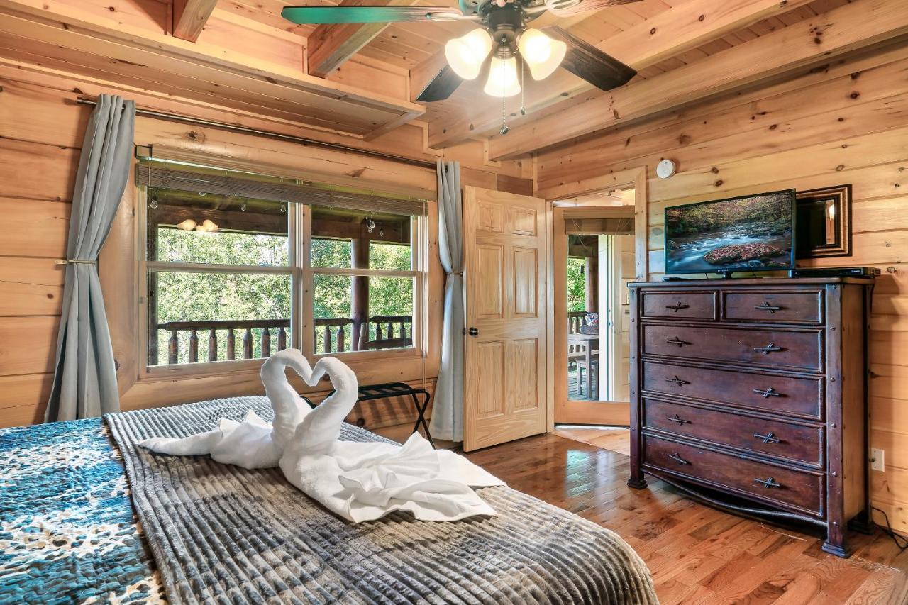 Summer Sale! Pool, Sauna, View, Hottub, Game Sevierville Exterior foto